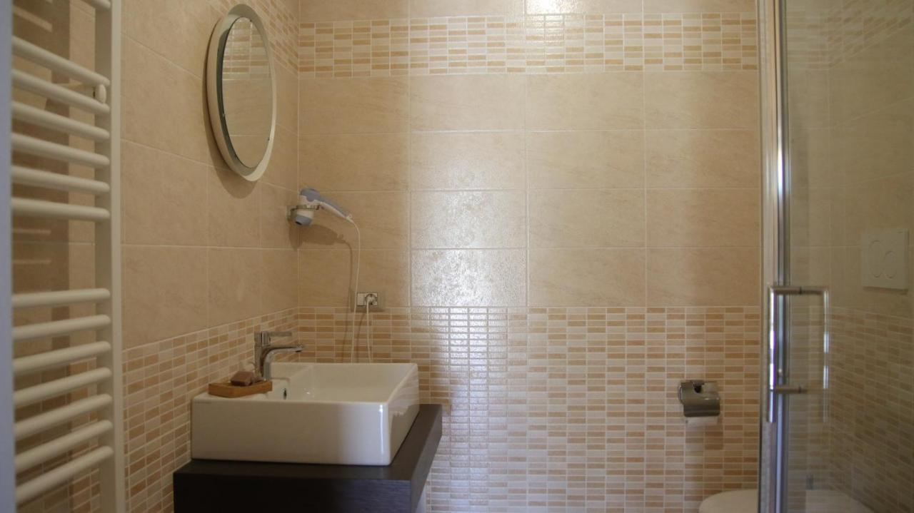 Al Ginepro Bed and Breakfast Montecchio  Εξωτερικό φωτογραφία