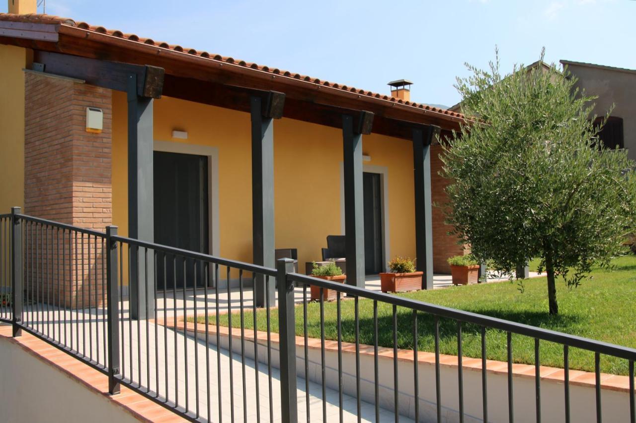 Al Ginepro Bed and Breakfast Montecchio  Εξωτερικό φωτογραφία